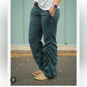 Lululemon dance studio pants 4 unlined submarine rare teal
